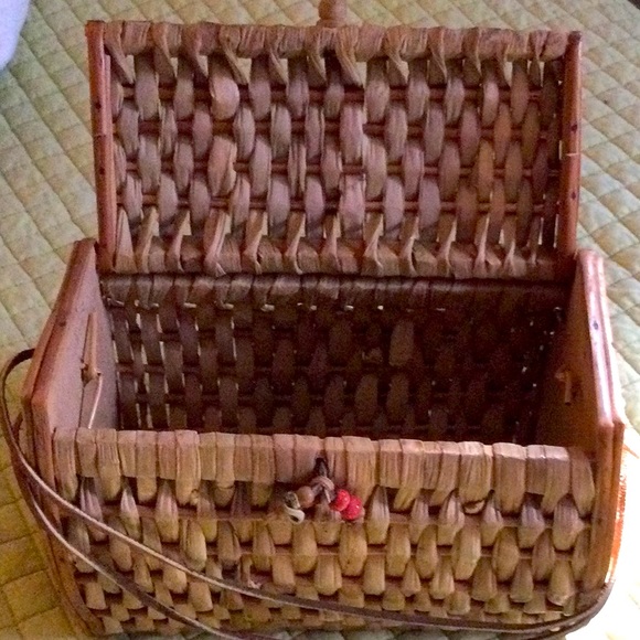 Wicker purse - Picture 2 of 3